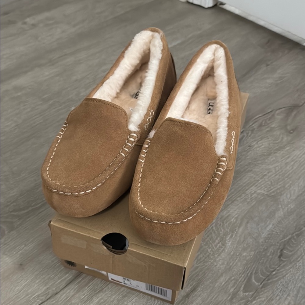 UGG Ansley Shearling Lined Loafers